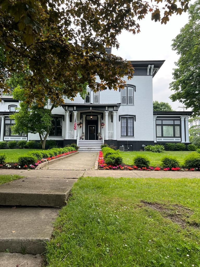 Wright's Mansion exterior, restored 1800s mansion in Oswego, NY
